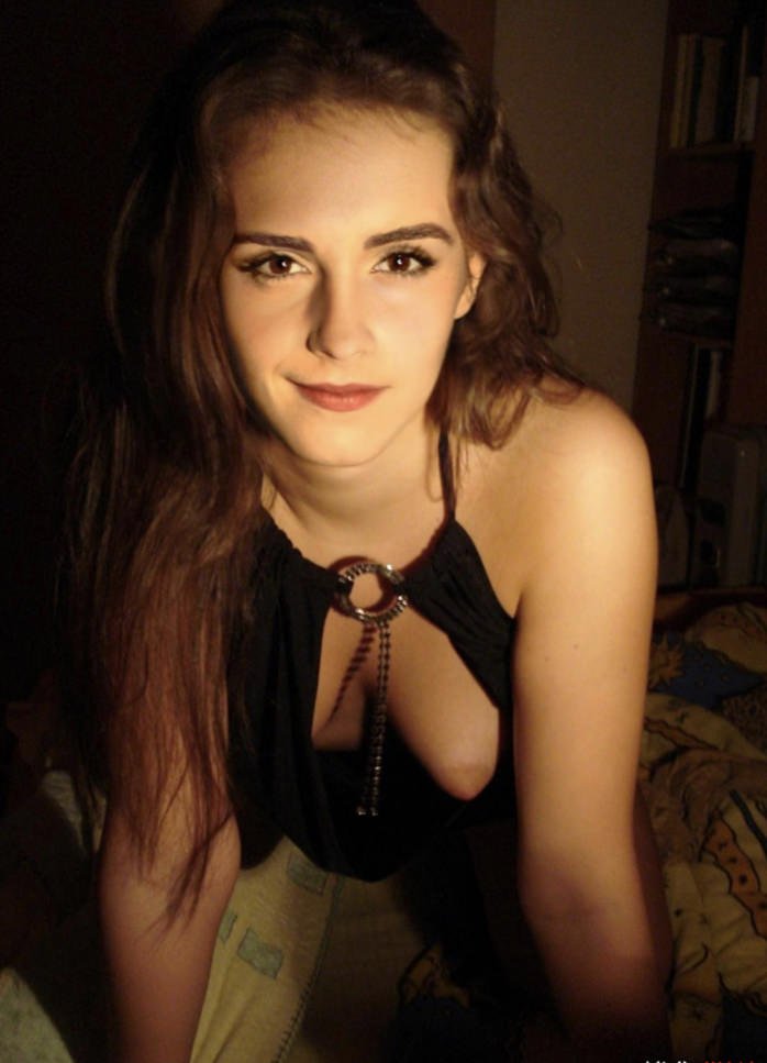 VHvj8kfn Emma Watson Sex Tape And Nudes Leaked! 01.jpg